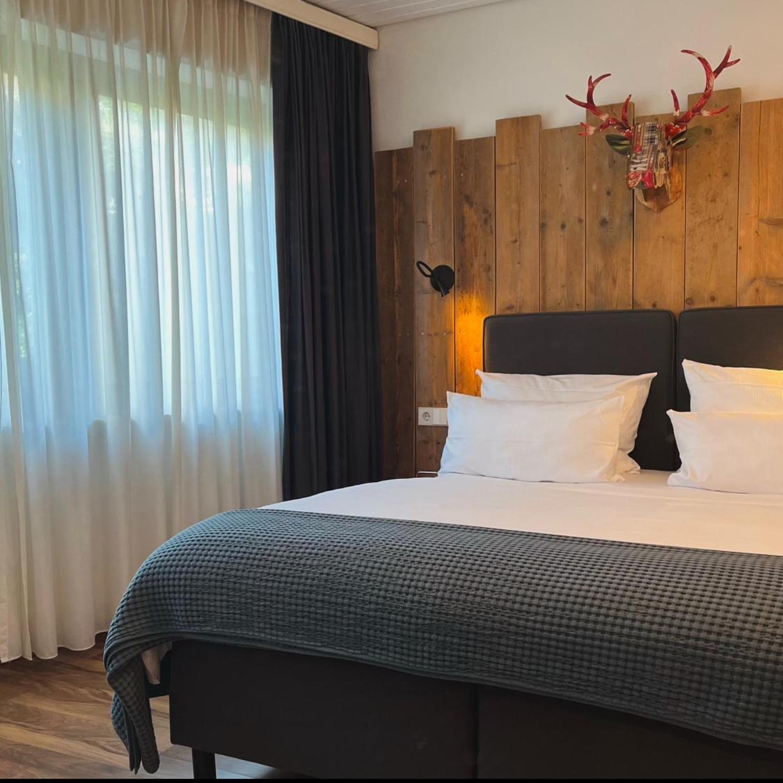 Kreuzblume Hotel & Weinstube 프라이부르크 임 브리스가우 외부 사진